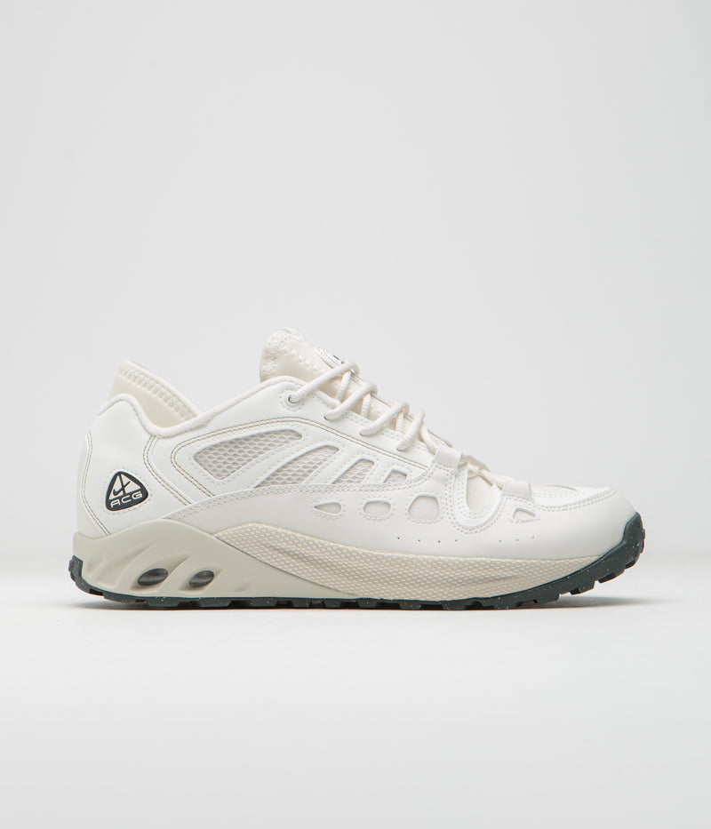 Nike ACG Air Exploraid Shoes in Light Orewood Brown and Sail and Phantom - Anthracite