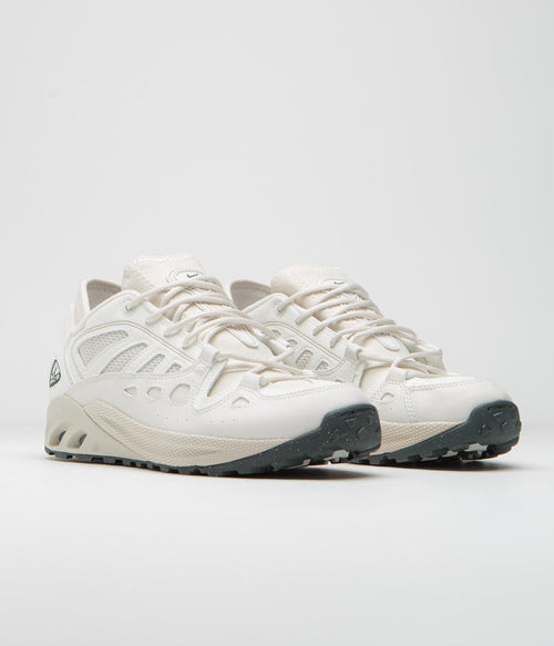 Nike ACG Air Exploraid Shoes in Light Orewood Brown and Sail and Phantom - Anthracite