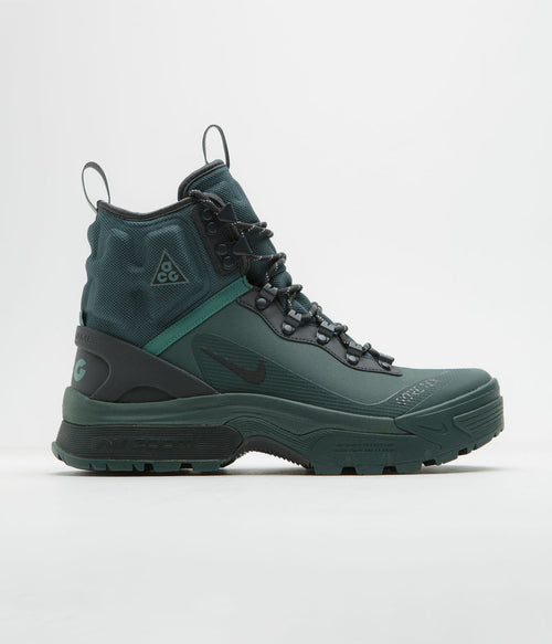 Nike ACG Air Gaiadome Gore-Tex Shoes in Vintage Green and Bicoastal and Vintage Green