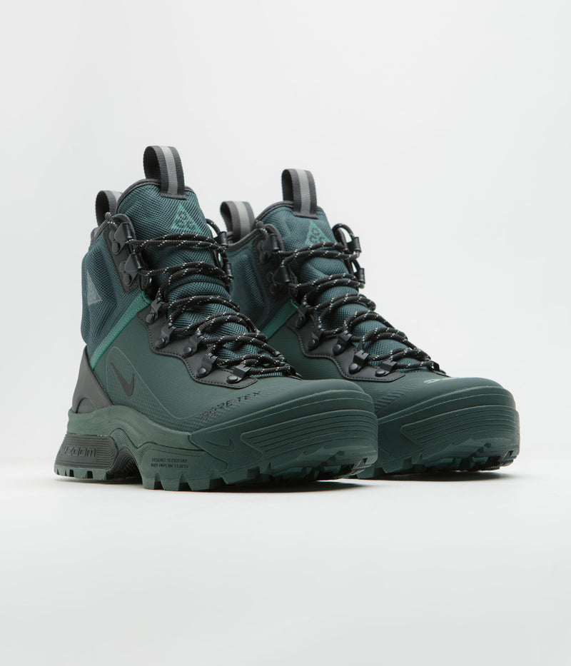 Nike ACG Air Gaiadome Gore-Tex Shoes in Vintage Green and Bicoastal and Vintage Green