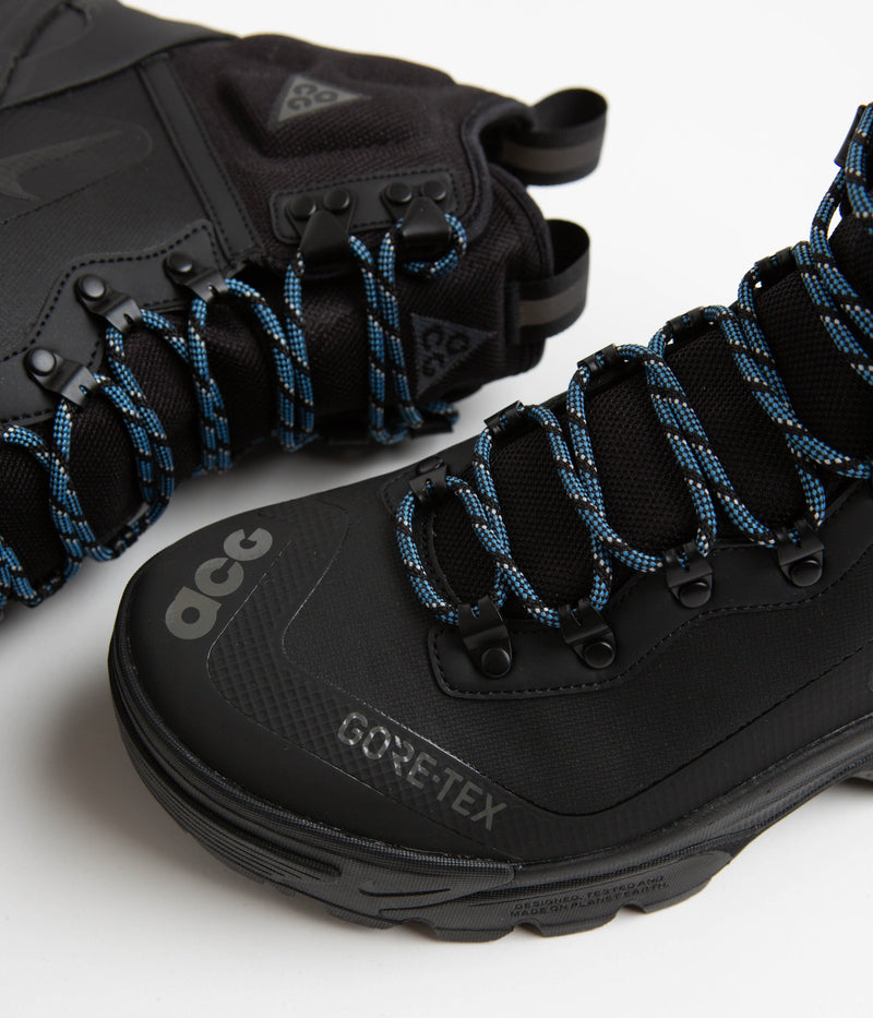 Nike ACG Air Zoom Gaiadome Gore-Tex Shoes in Black and Black