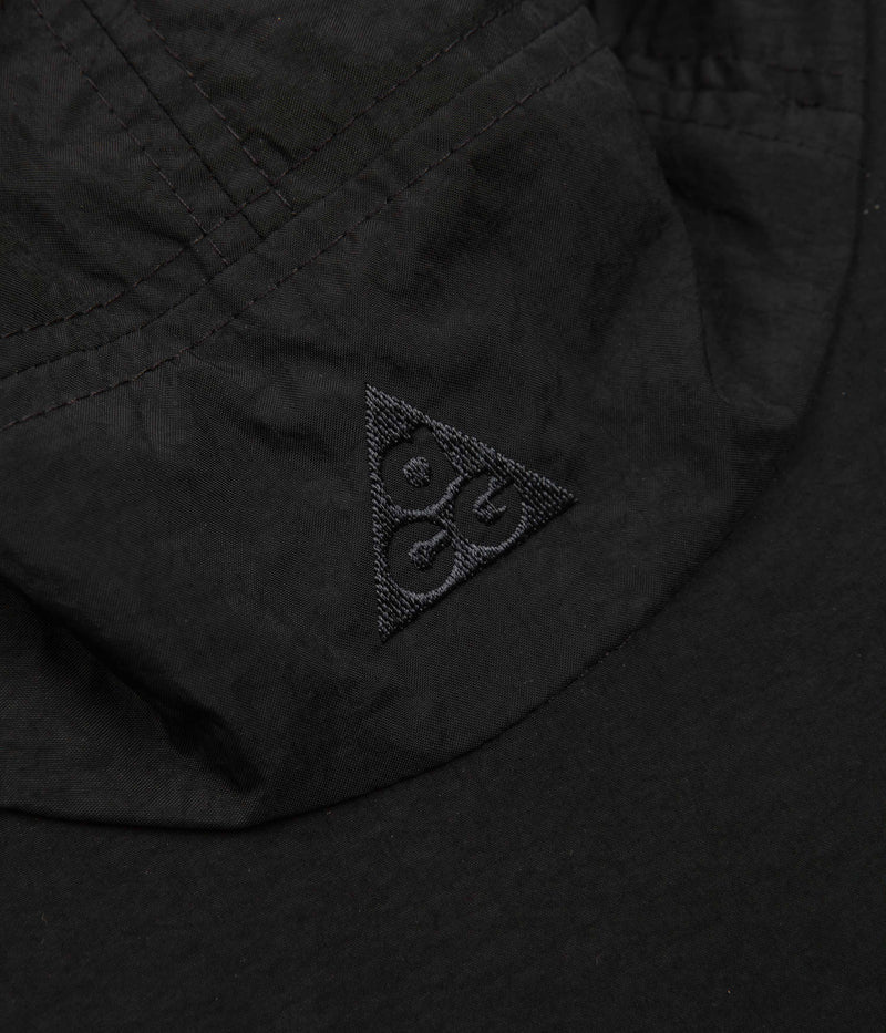 Nike ACG AW84 Ear Flap Cap in Black and Black / Anthracite