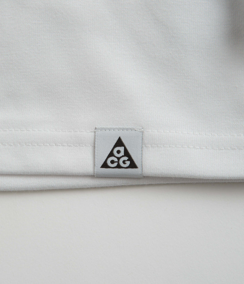 Nike ACG Bridge of Gods Long Sleeve T-Shirt in Summit White