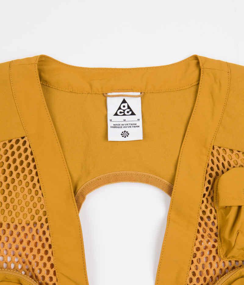 Nike ACG Buttles Vest in Gold Suede and Sanddrift / Sanddrift