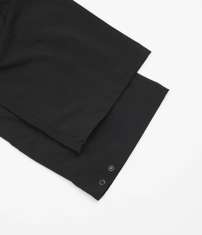 Nike ACG Caps Cargo Pants in Black and Earth / Black / Wolf Grey