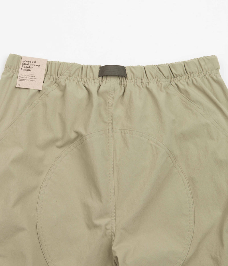 Nike ACG Caps Cargo Pants in Neutral Olive and Cargo Khaki / Wolf Grey