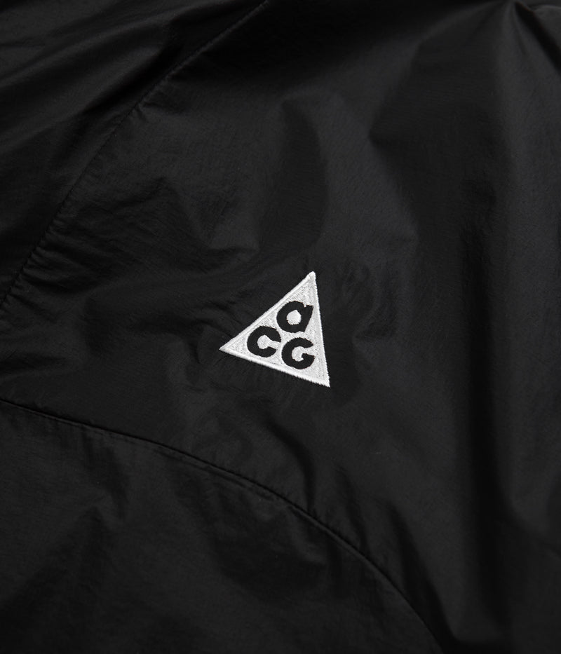 Nike ACG Cinder Cone Windproof Jacket in Black and Anthracite / Summit White