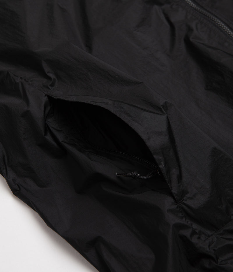 Nike ACG Cinder Cone Windproof Jacket in Black and Anthracite / Summit White