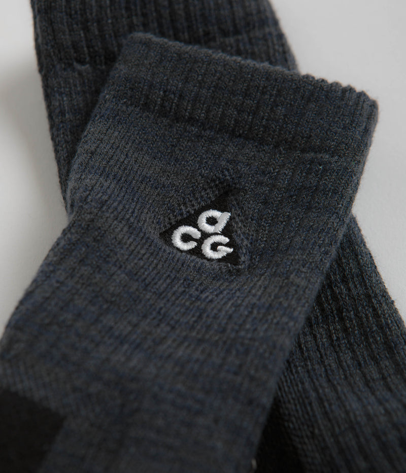 Nike ACG Everyday Cushioned Crew Socks in Anthracite and Volt / Black / Summit White