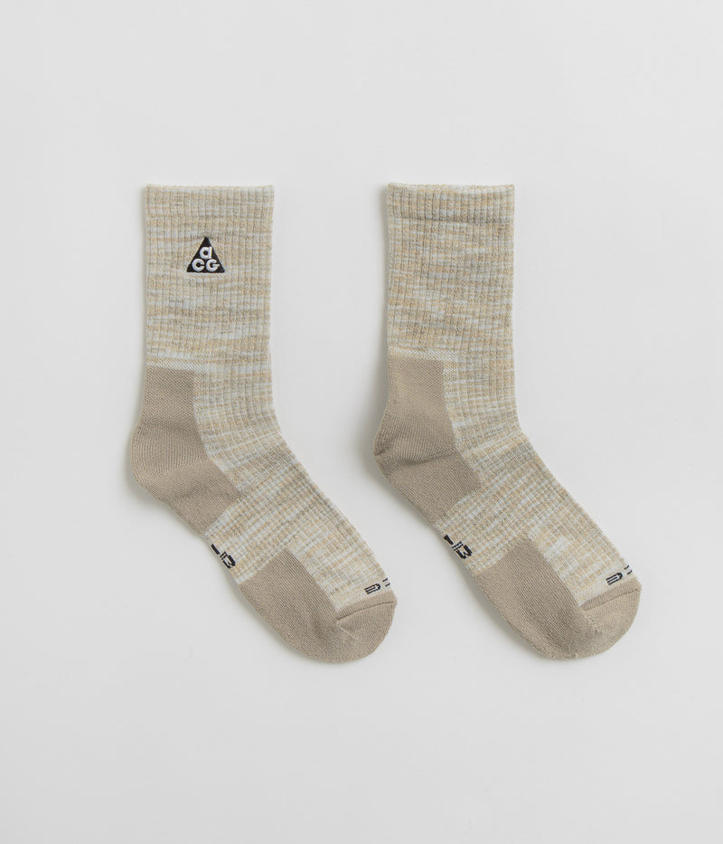 Nike ACG Everyday Cushioned Crew Socks in Light Bone and Volt / Khaki / Black