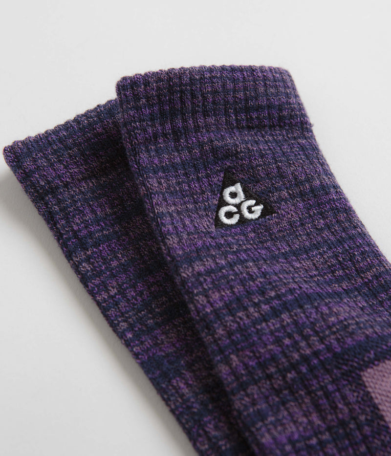 Nike ACG Everyday Cushioned Crew Socks in Purple Ink and Black / Summit White