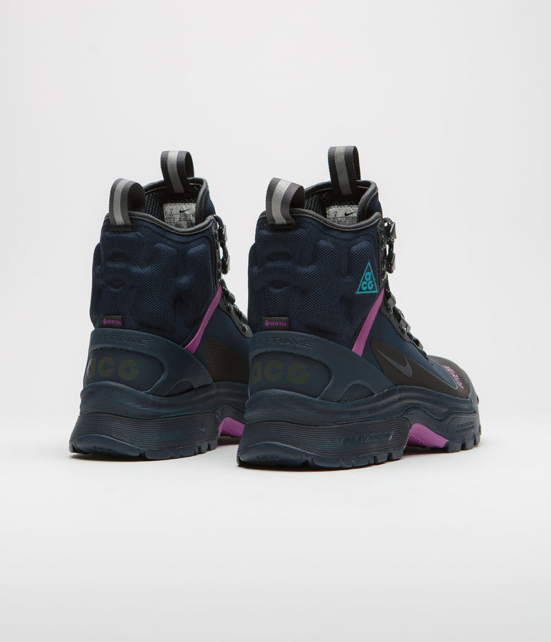 Nike ACG Gaiadome Gore-Tex Shoes in Obsidian and Teal Nebula and Anthracite