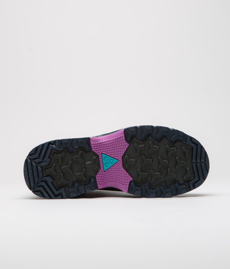 Nike ACG Gaiadome Gore-Tex Shoes in Obsidian and Teal Nebula and Anthracite