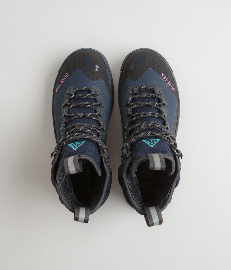 Nike ACG Gaiadome Gore-Tex Shoes in Obsidian and Teal Nebula and Anthracite