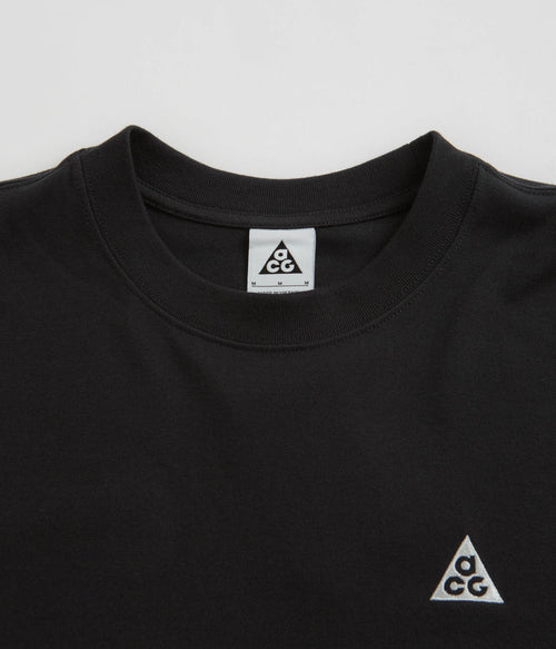 Nike ACG Heavyweight Long Sleeve T-Shirt in Black