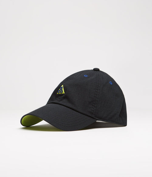 Nike ACG Heritage86 Cap in Black and Cyber / Cyber