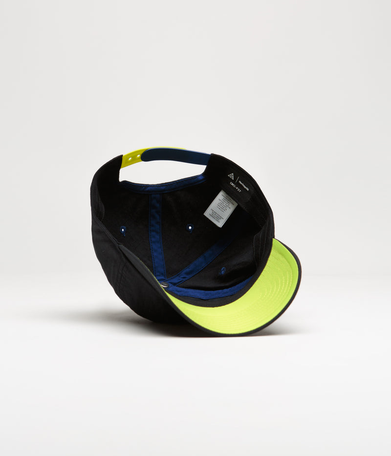 Nike ACG Heritage86 Cap in Black and Cyber / Cyber