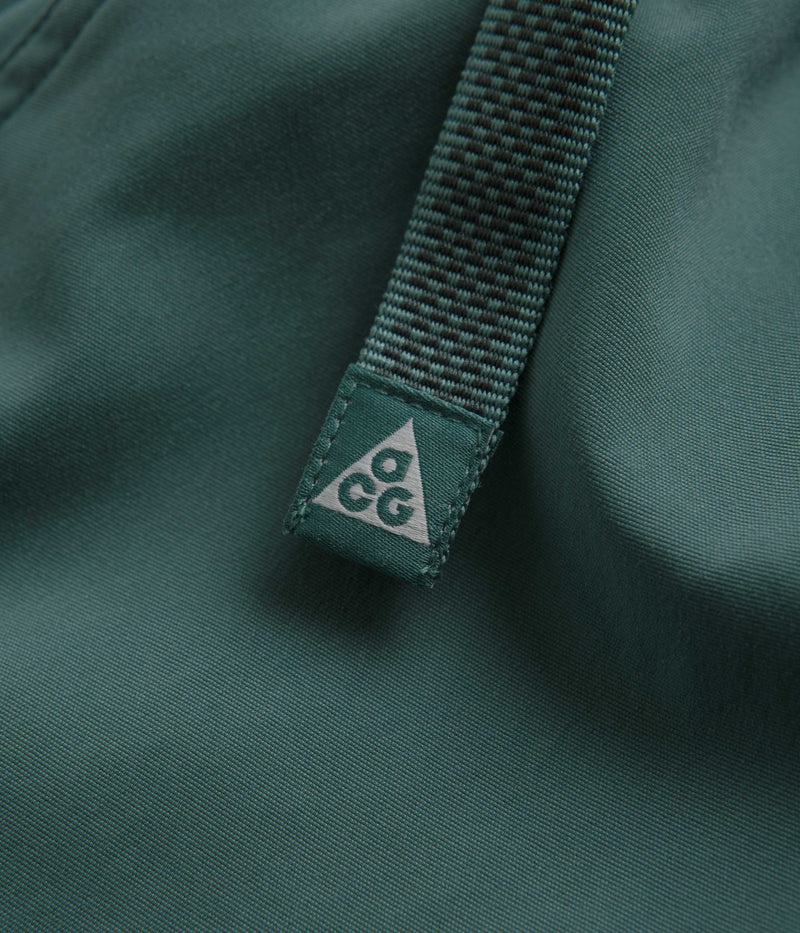 Nike ACG Hiking Shorts in Bicoastal and Vintage Green / Summit White
