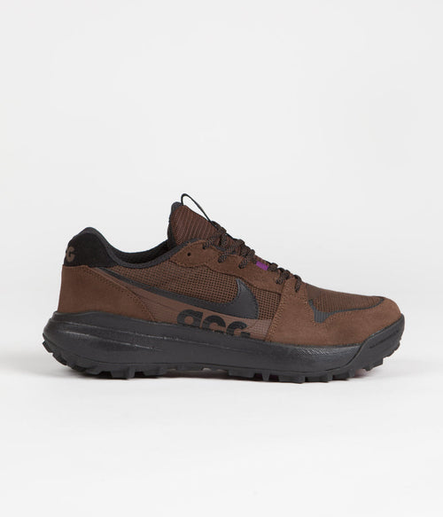 Nike ACG Lowcate Shoes in Cacao Wow and Black and Cacao Wow - Viotech