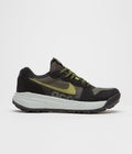 Nike ACG Lowcate Shoes in Cargo Khaki and Moss and Black - Bright Cactus