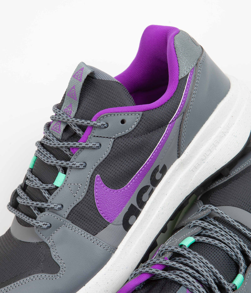 Nike ACG Lowcate Shoes in Smoke Grey and Dark Smoke Grey and Vivid Purple