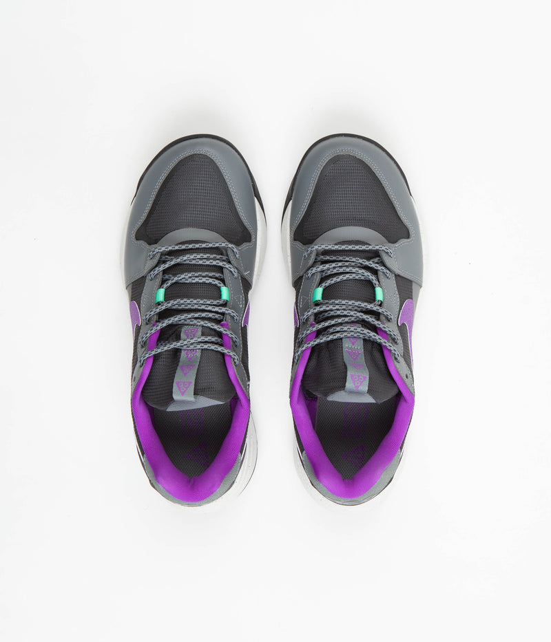 Nike ACG Lowcate Shoes in Smoke Grey and Dark Smoke Grey and Vivid Purple