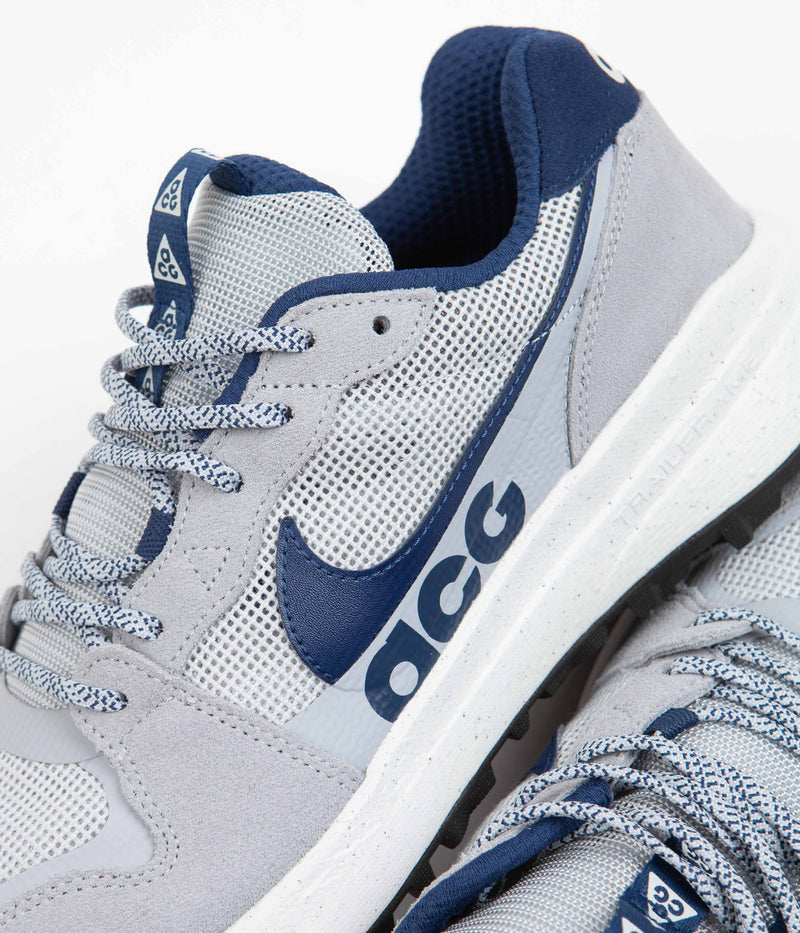 Nike ACG Lowcate Shoes in Wolf Grey and Navy and Grey Fog - Summit White