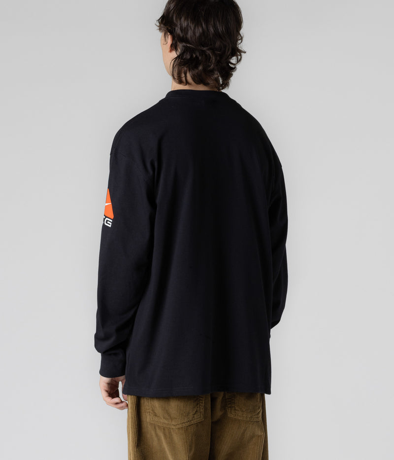 Nike ACG Lungs Long Sleeve T-Shirt in Black