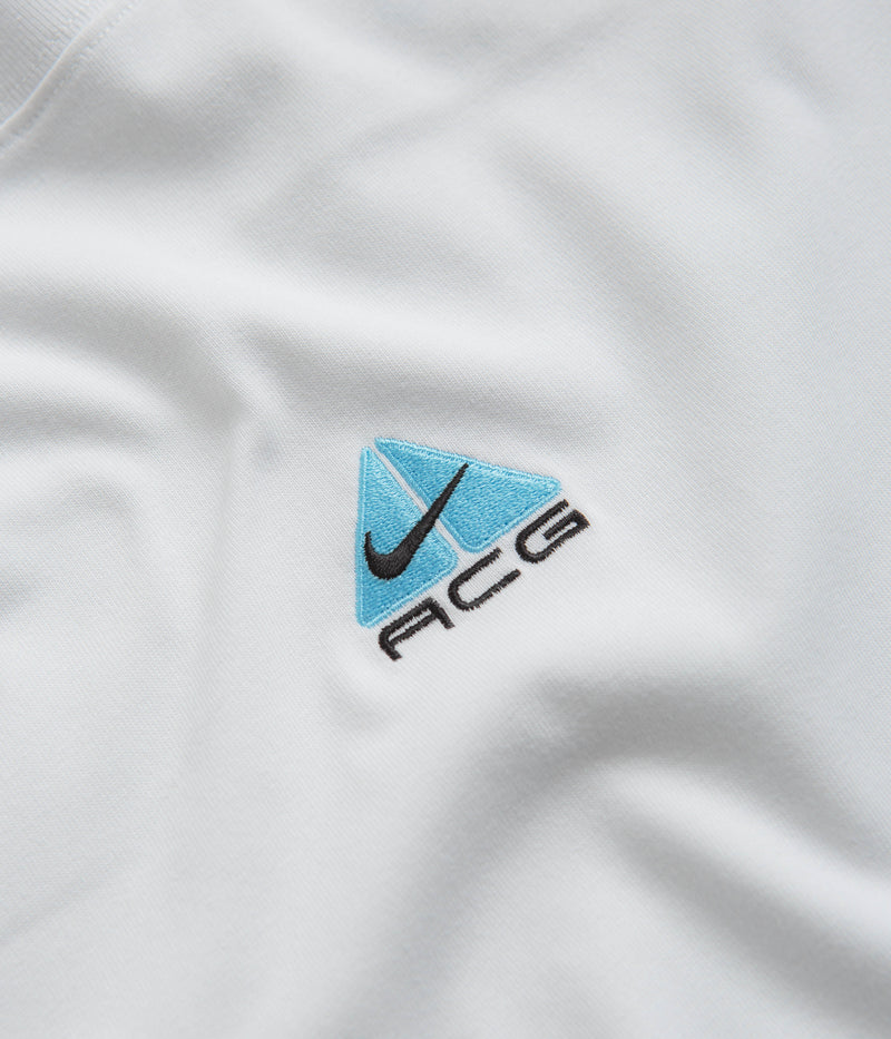 Nike ACG Lungs Long Sleeve T-Shirt in Summit White and Black