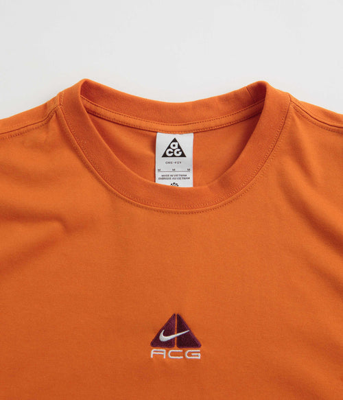Nike ACG Lungs T-Shirt in Campfire Orange