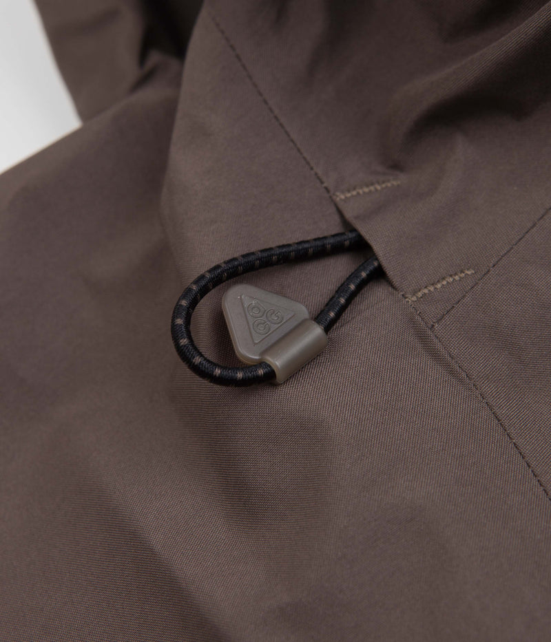 Nike ACG Misery Ridge Jacket in Ironstone and Olive Grey / Black / Summit White