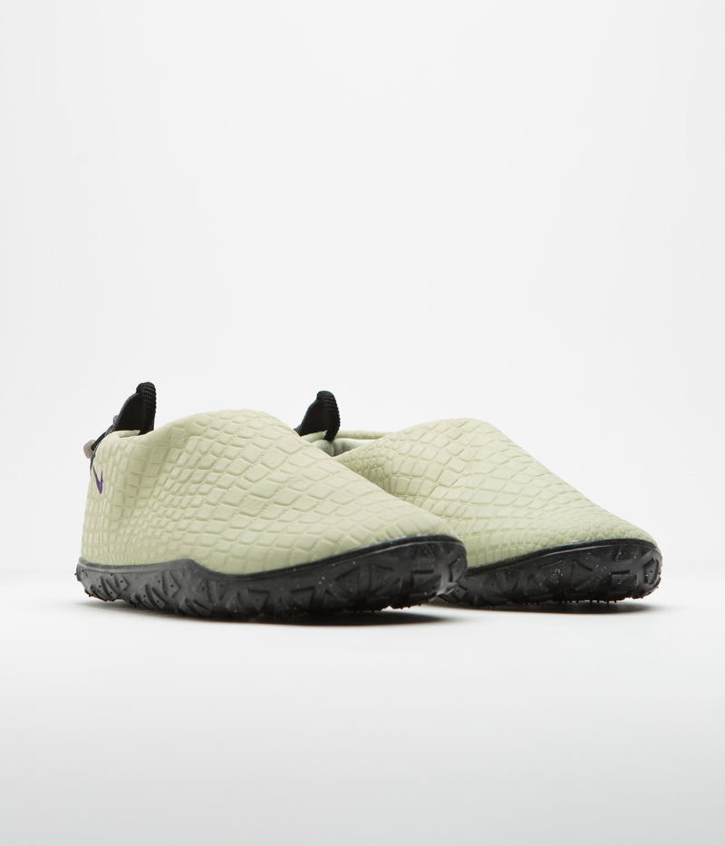 Nike ACG Moc Premium Shoes in Olive Aura and Field Purple and Olive Aura - Black