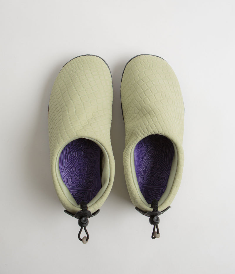Nike ACG Moc Premium Shoes in Olive Aura and Field Purple and Olive Aura - Black