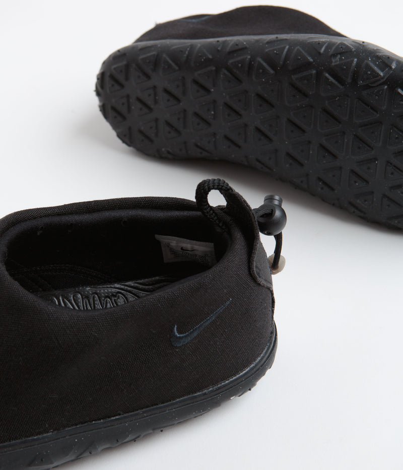 Nike ACG Moc Shoes in Black and Anthracite and Black - Black