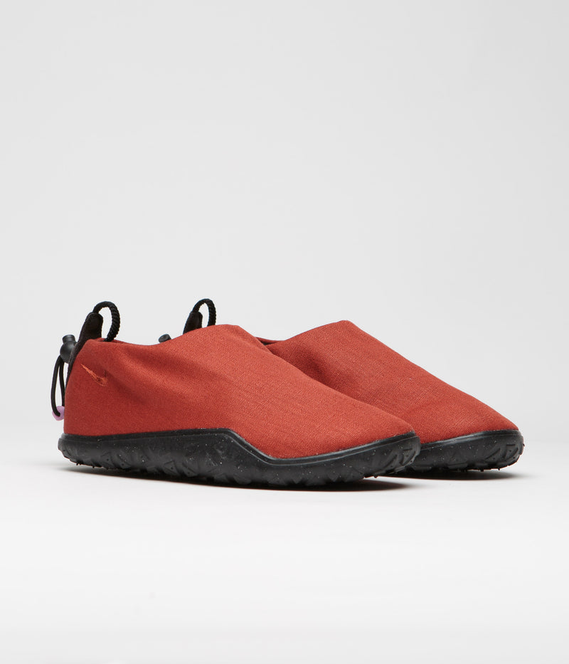 Nike ACG Moc Shoes in Rugged Orange and Black and Rugged Orange - Black