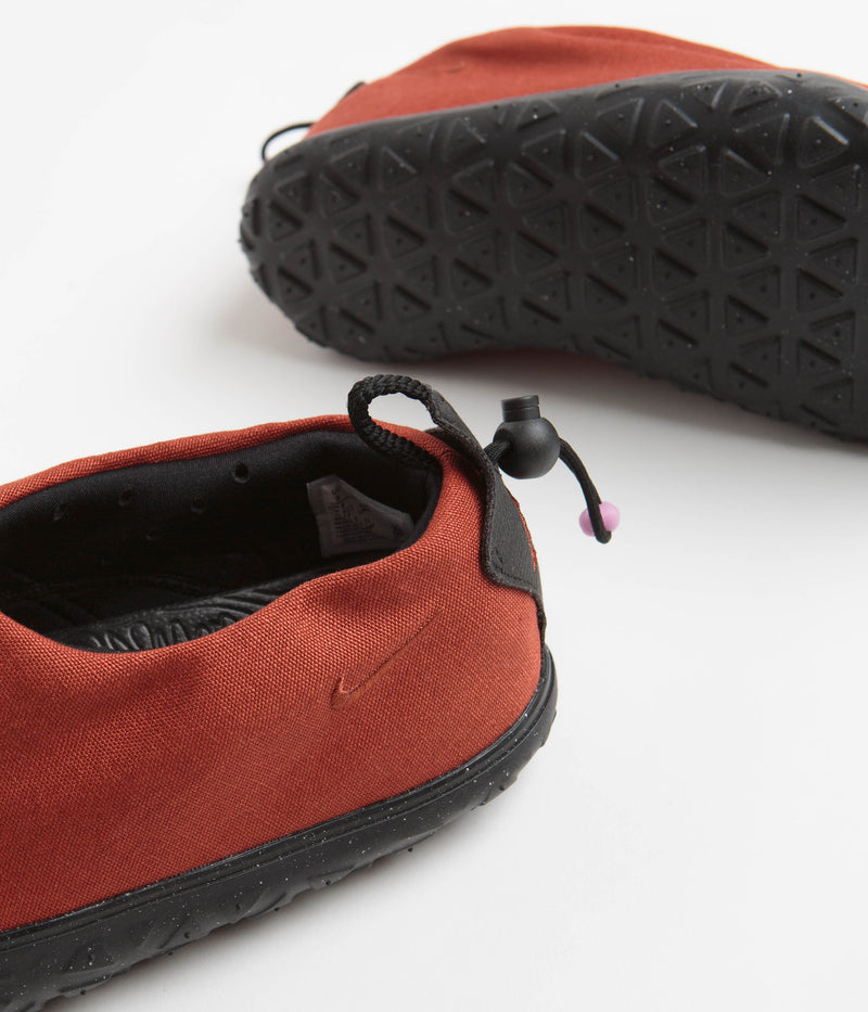 Nike ACG Moc Shoes in Rugged Orange and Black and Rugged Orange - Black