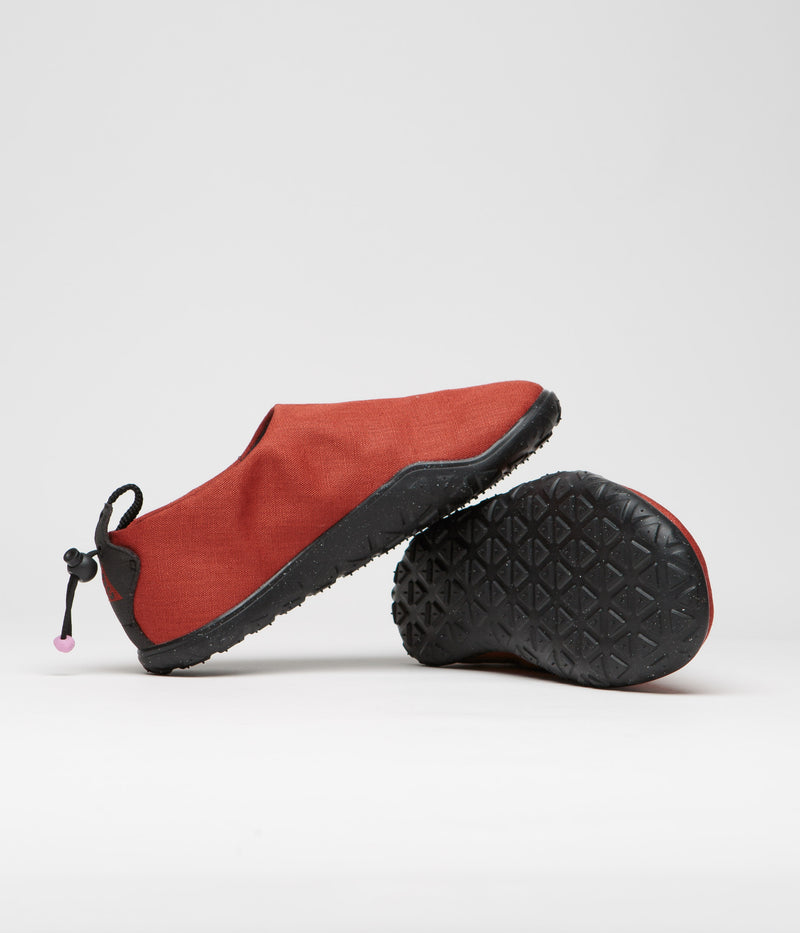 Nike ACG Moc Shoes in Rugged Orange and Black and Rugged Orange - Black