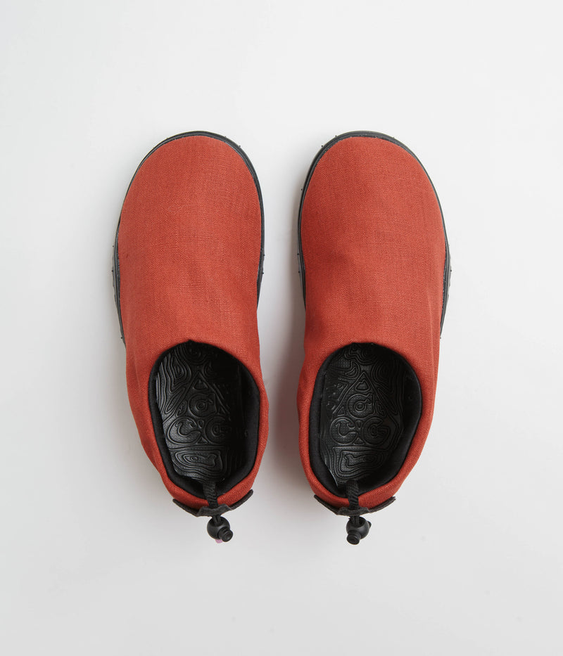 Nike ACG Moc Shoes in Rugged Orange and Black and Rugged Orange - Black