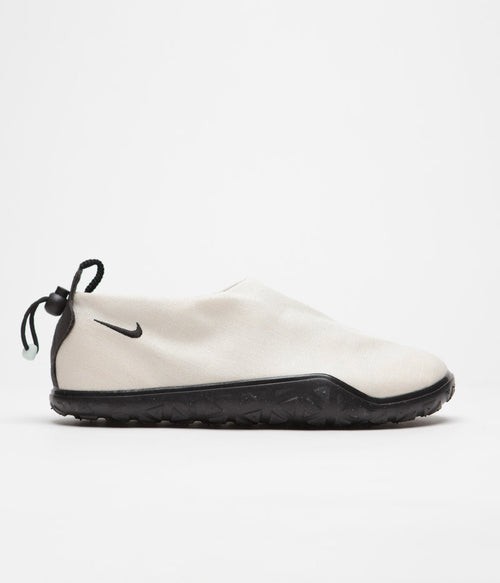 Nike ACG Moc Shoes in Summit White and Black and Summit White - Black