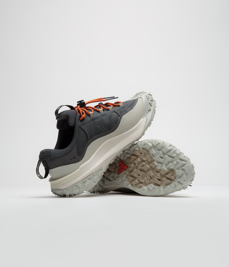 Nike ACG Mountain Fly 2 Low GTX Shoes in Dark Smoke Grey and Khaki and Light Orewood Brown