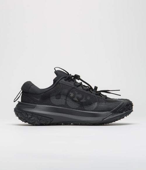 Nike ACG Mountain Fly 2 Low Shoes in Black and Anthracite and Black - Black