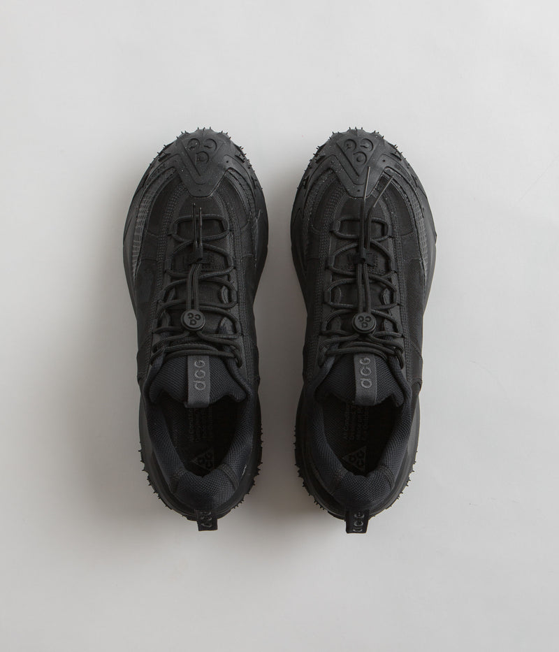 Nike ACG Mountain Fly 2 Low Shoes in Black and Anthracite and Black - Black