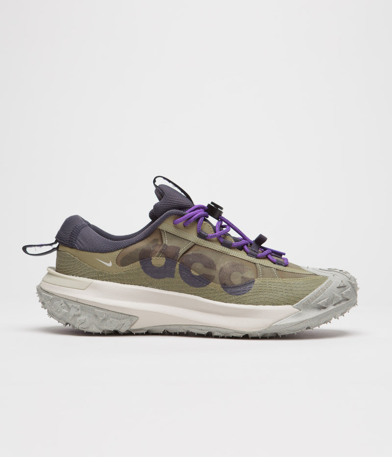 Nike ACG Mountain Fly 2 Low Shoes in Neutral Olive and Gridiron and Action Grape
