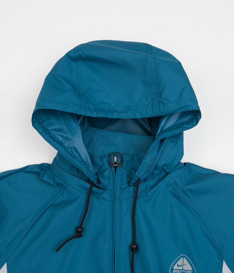 Nike ACG Oregon Series Micro Shell Jacket in Green Abyss and Black / Wolf Grey / Wolf Grey