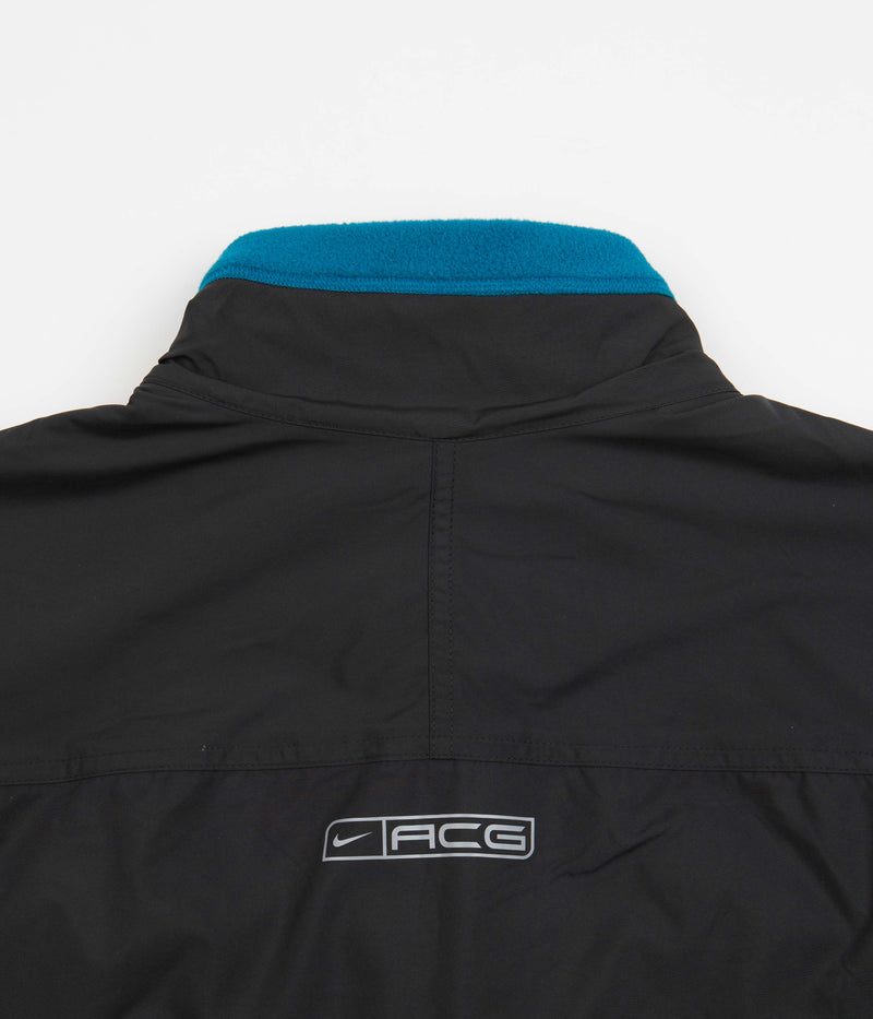 Nike ACG Oregon Series Reversible Jacket in Black and Green Abyss / Black / Wolf Grey