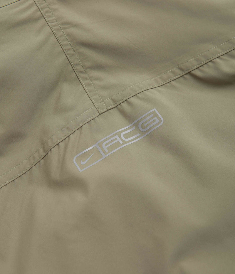 Nike ACG Oregon Series Reversible Jacket in Neutral Olive and Black / Earth / Wolf Grey
