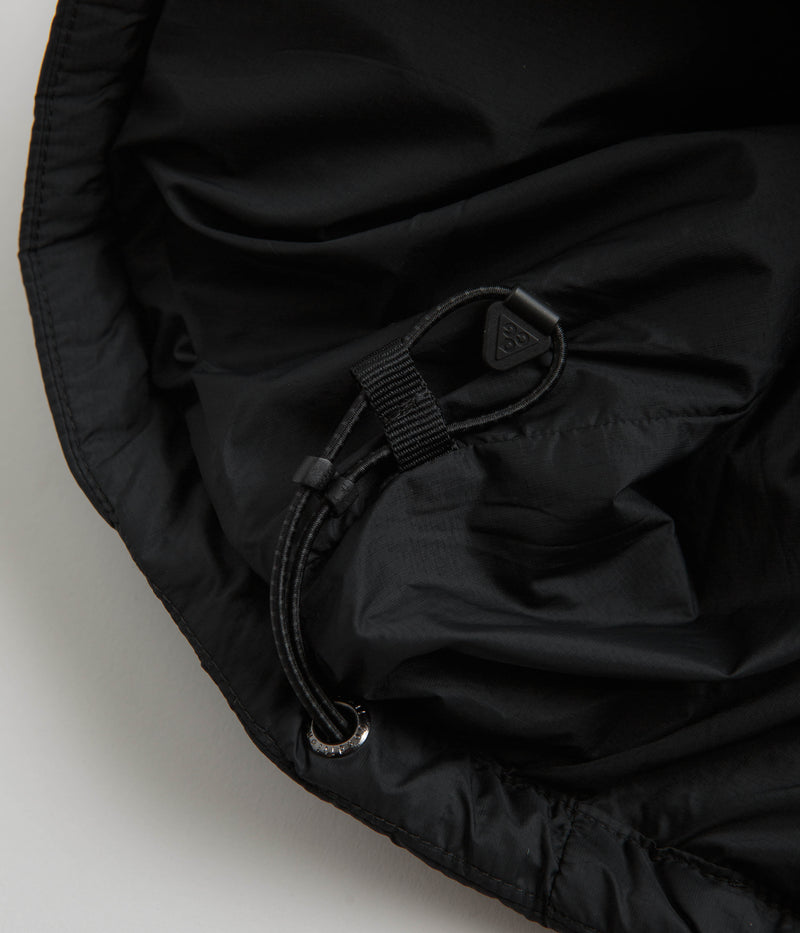 Nike ACG Rope De Dope Jacket in Black and Summit White