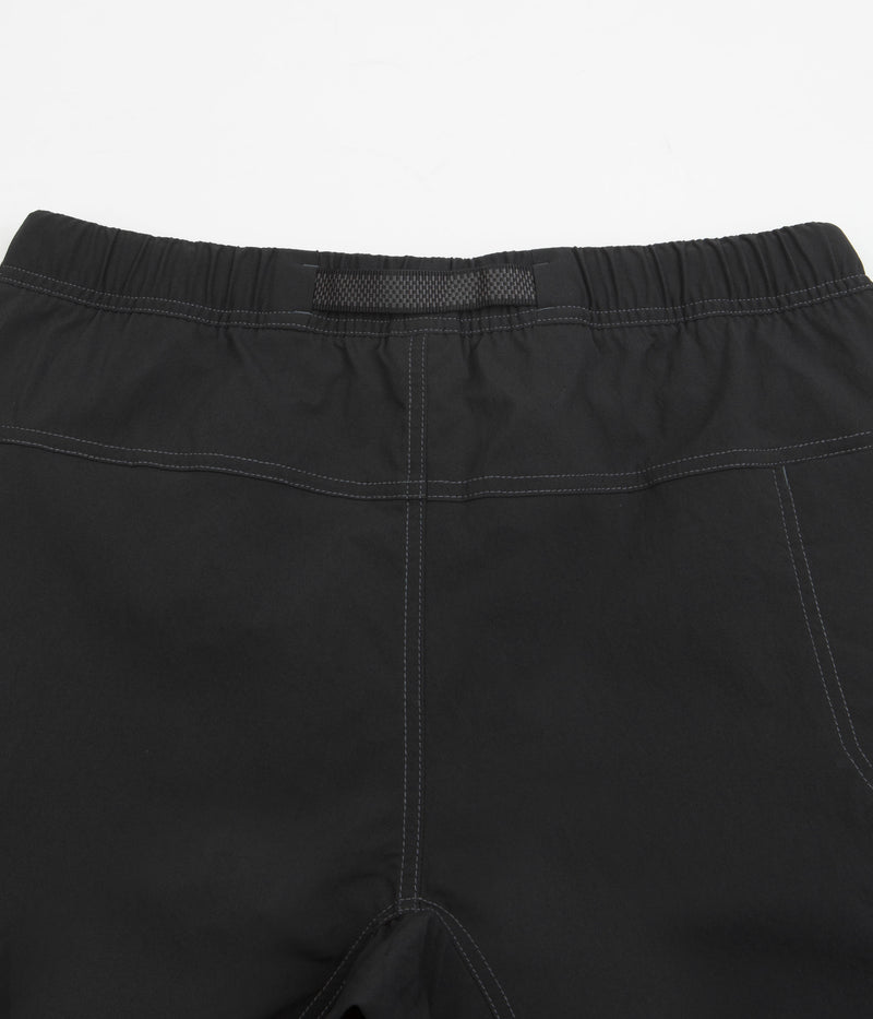 Nike ACG Smith Summit Cargo Pants in Black and Black / Black / Summit White