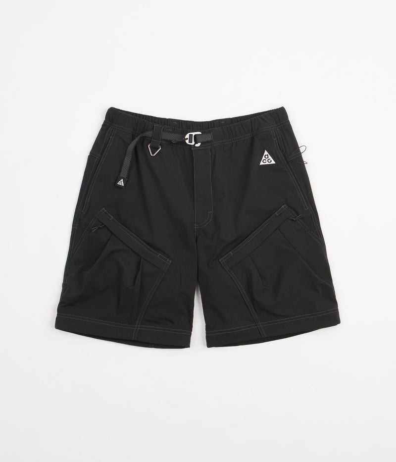 Nike ACG Smith Summit Cargo Pants in Black and Black / Black / Summit White