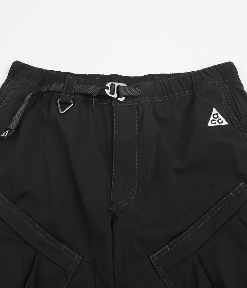 Nike ACG Smith Summit Cargo Pants in Black and Black / Black / Summit White